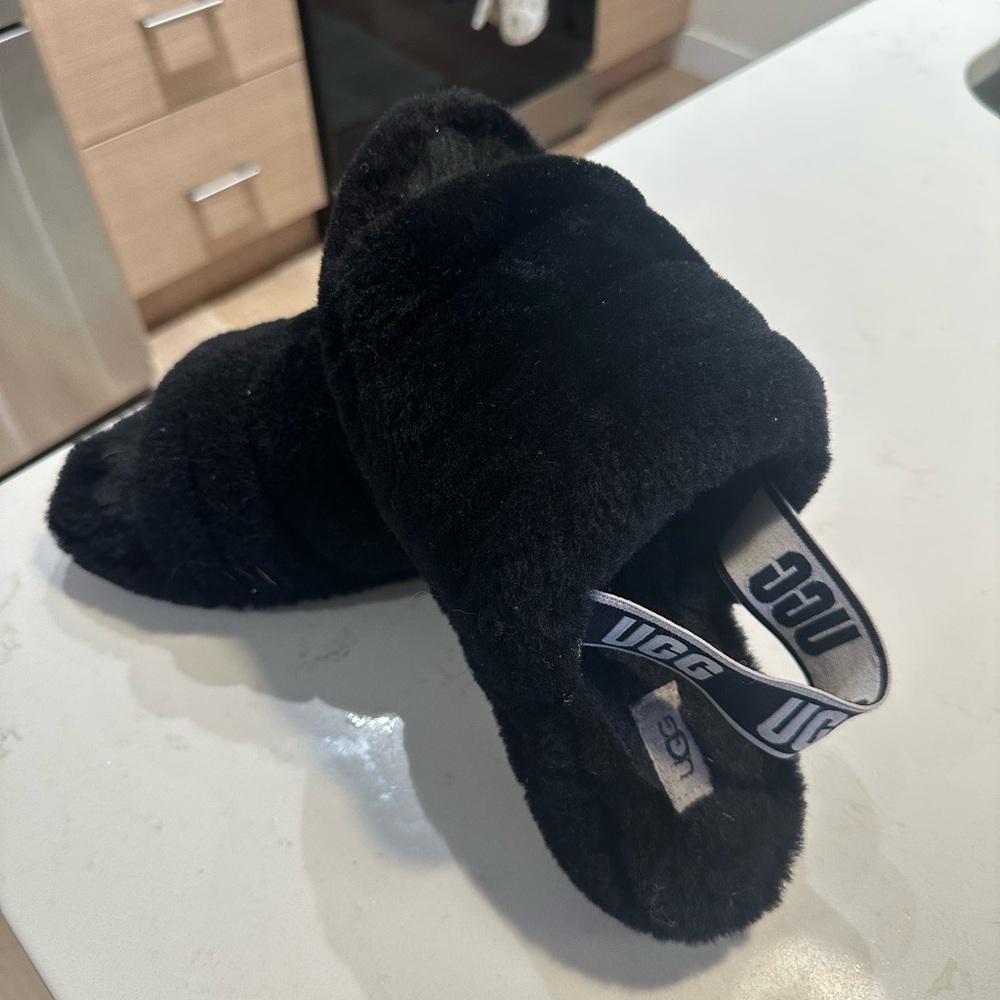 UGG Black Faux-Fur Slide with Branded Heel Strap